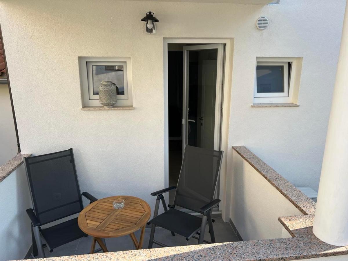 דירות Novigrad Istria Casa Pozzetto מראה חיצוני תמונה